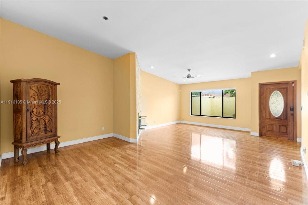 HAMMOCKS SEC 3 - Residential