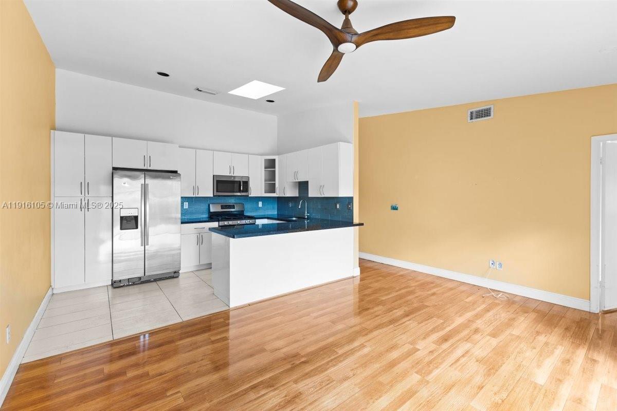 HAMMOCKS SEC 3 - Residential