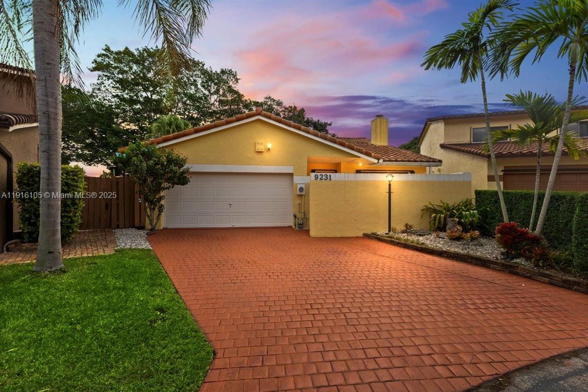 HAMMOCKS SEC 3 - Residential