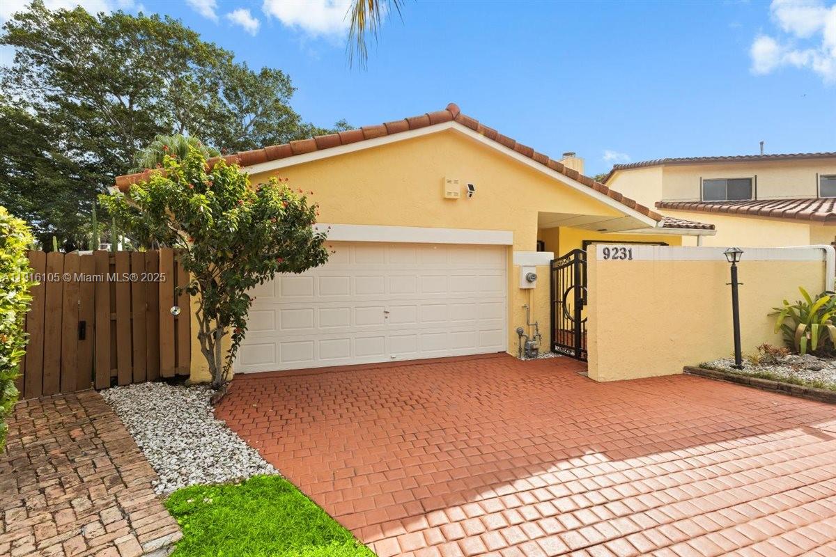 HAMMOCKS SEC 3 - Residential