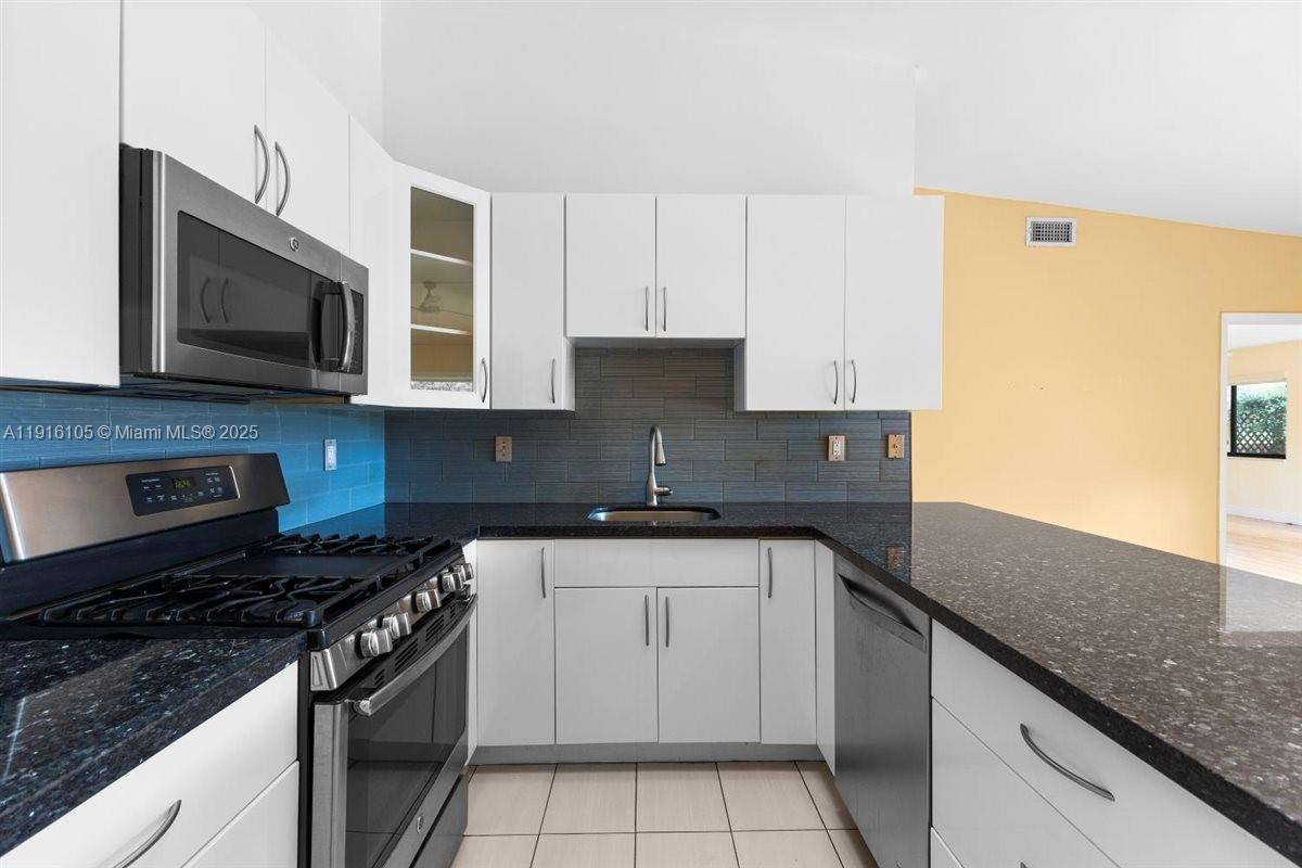 HAMMOCKS SEC 3 - Residential