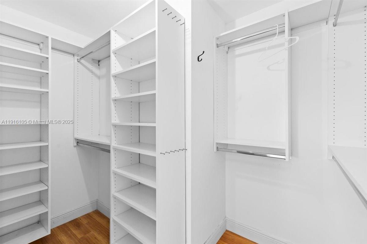 HAMMOCKS SEC 3 - Residential