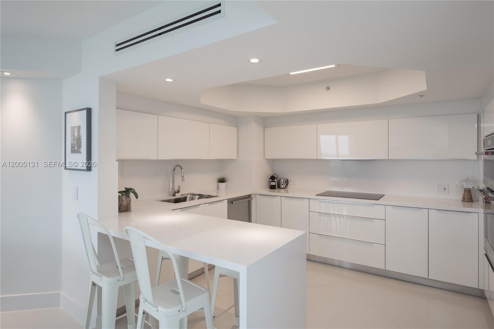 LA GORCE PALACE CONDO - Residential