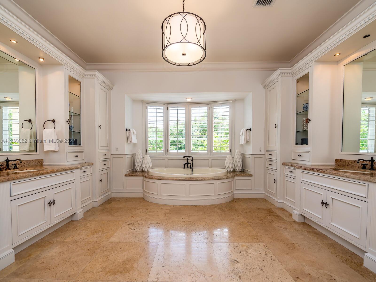 HELMS COUNTRY ESTATES ADD - Residential