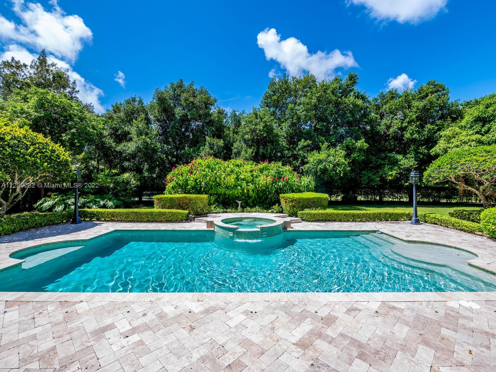 HELMS COUNTRY ESTATES ADD - Residential