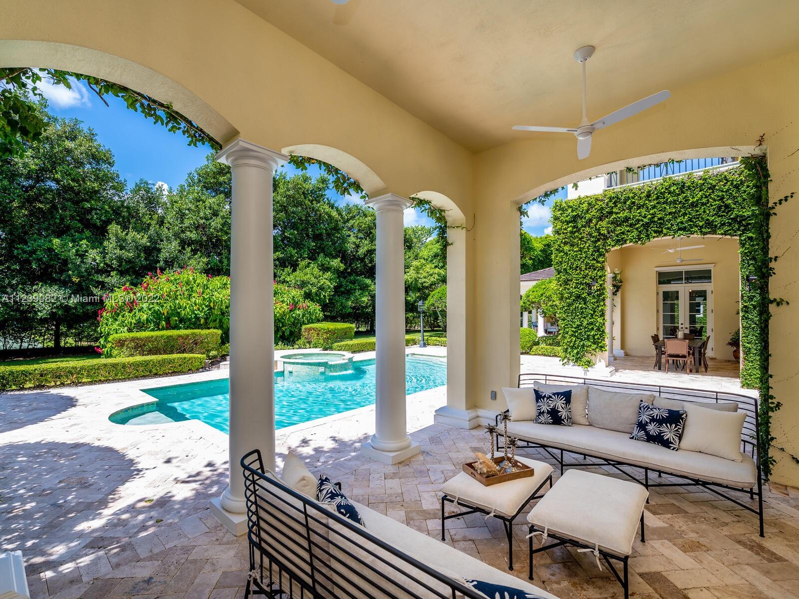 HELMS COUNTRY ESTATES ADD - Residential