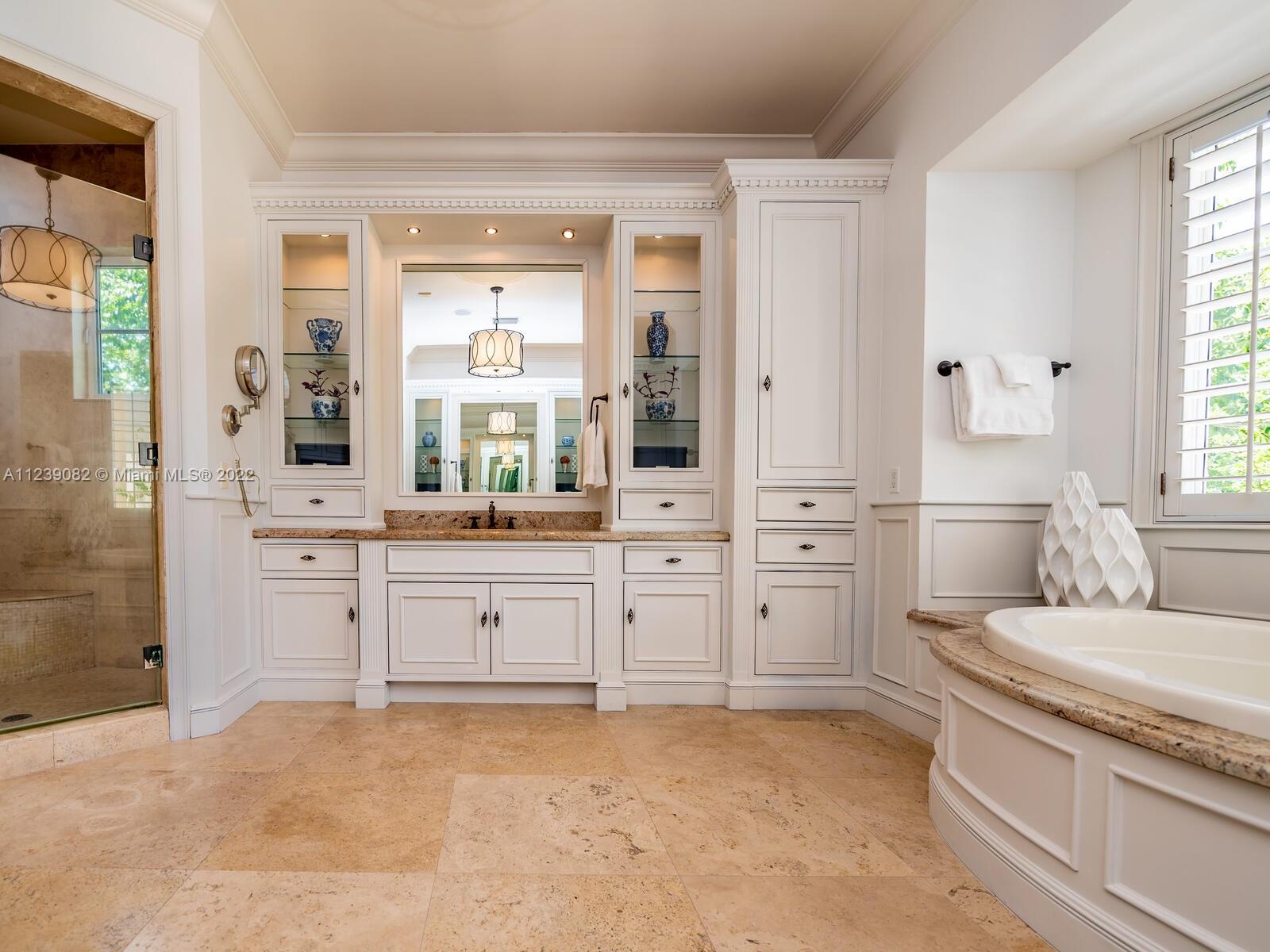 HELMS COUNTRY ESTATES ADD - Residential