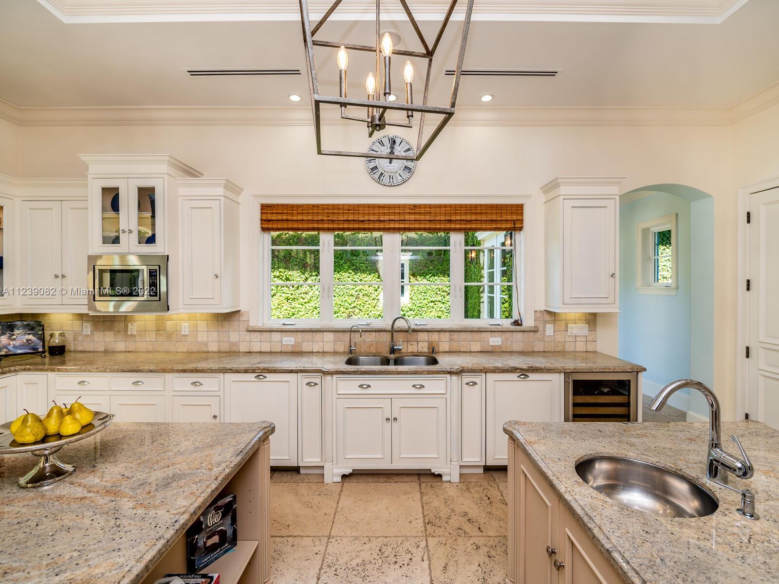 HELMS COUNTRY ESTATES ADD - Residential