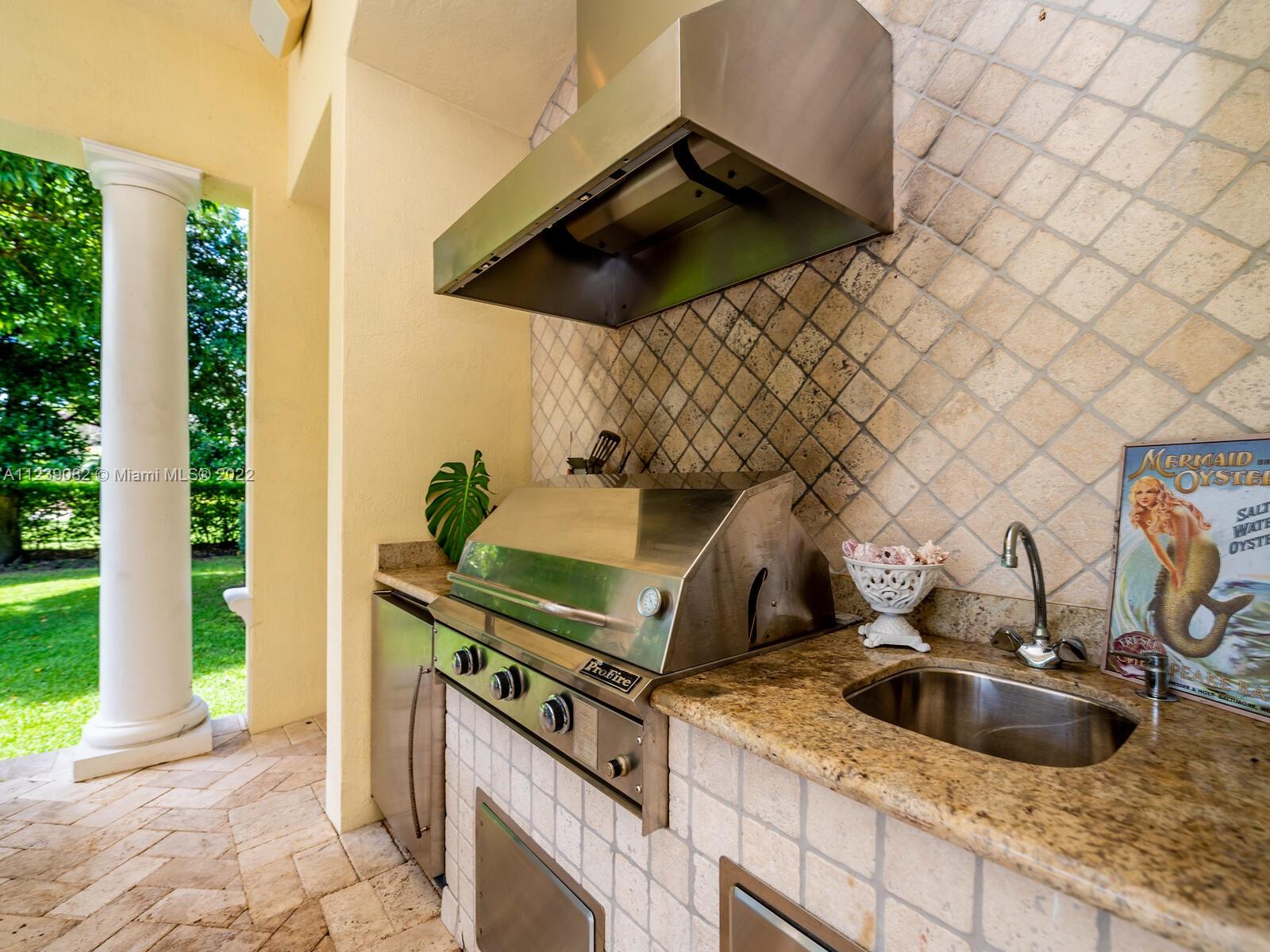 HELMS COUNTRY ESTATES ADD - Residential