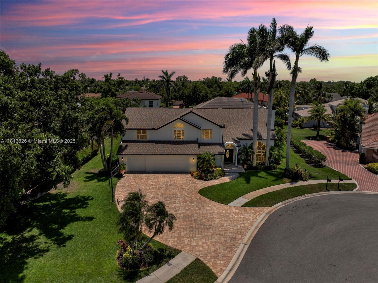 22 Carrotwood Ct, Fort Myers, Lee County, Florida - 6 Bedrooms  
5 Bathrooms - 