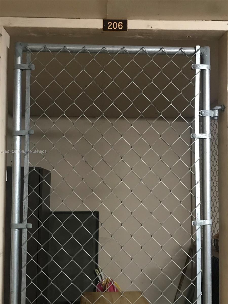 COLONY POINT 4 CONDO - Residential