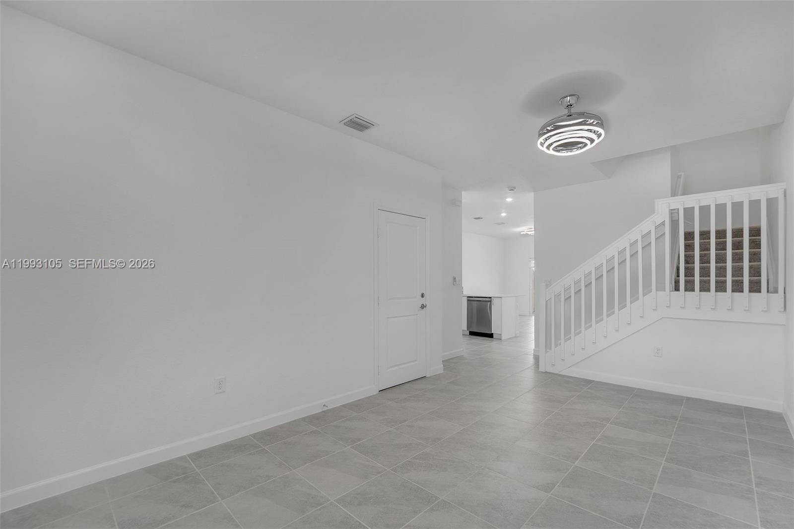 Altamira Castellon Collect - Residential Lease