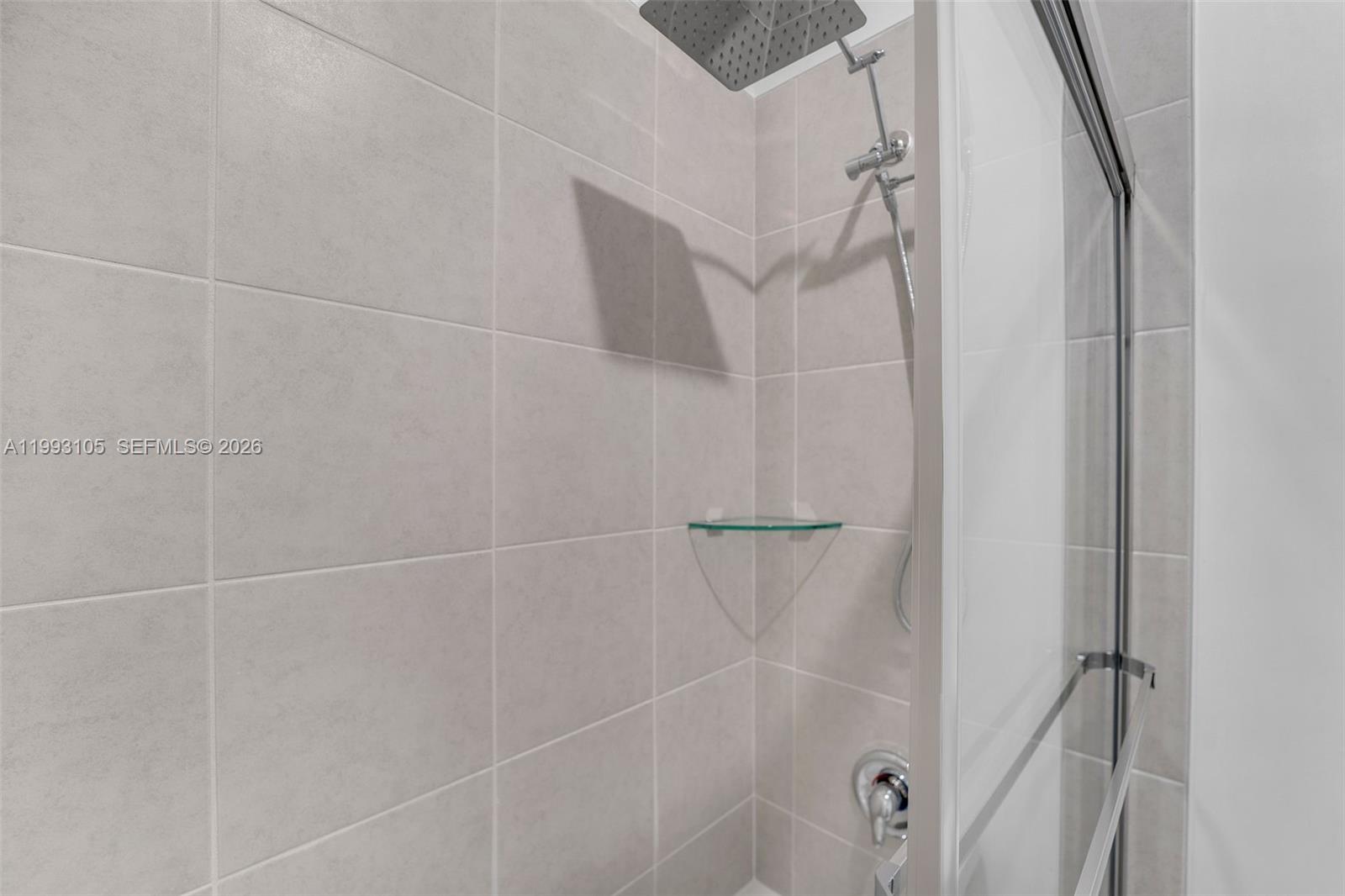 Altamira Castellon Collect - Residential Lease