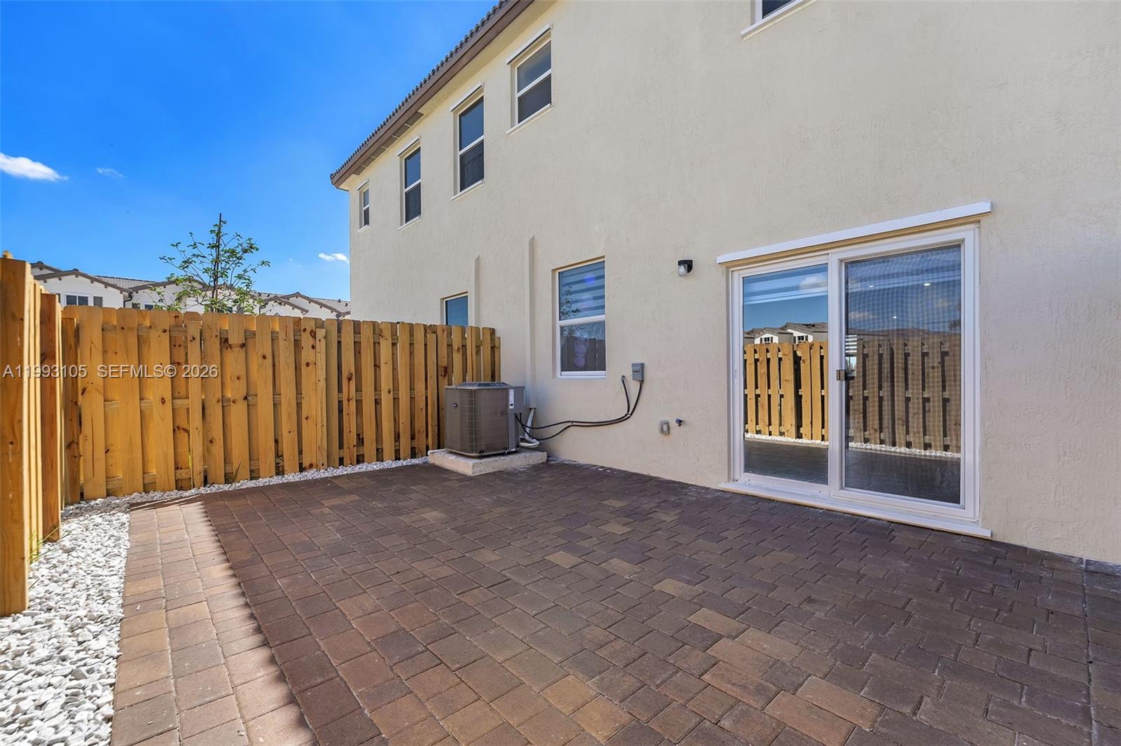 Altamira Castellon Collect - Residential Lease