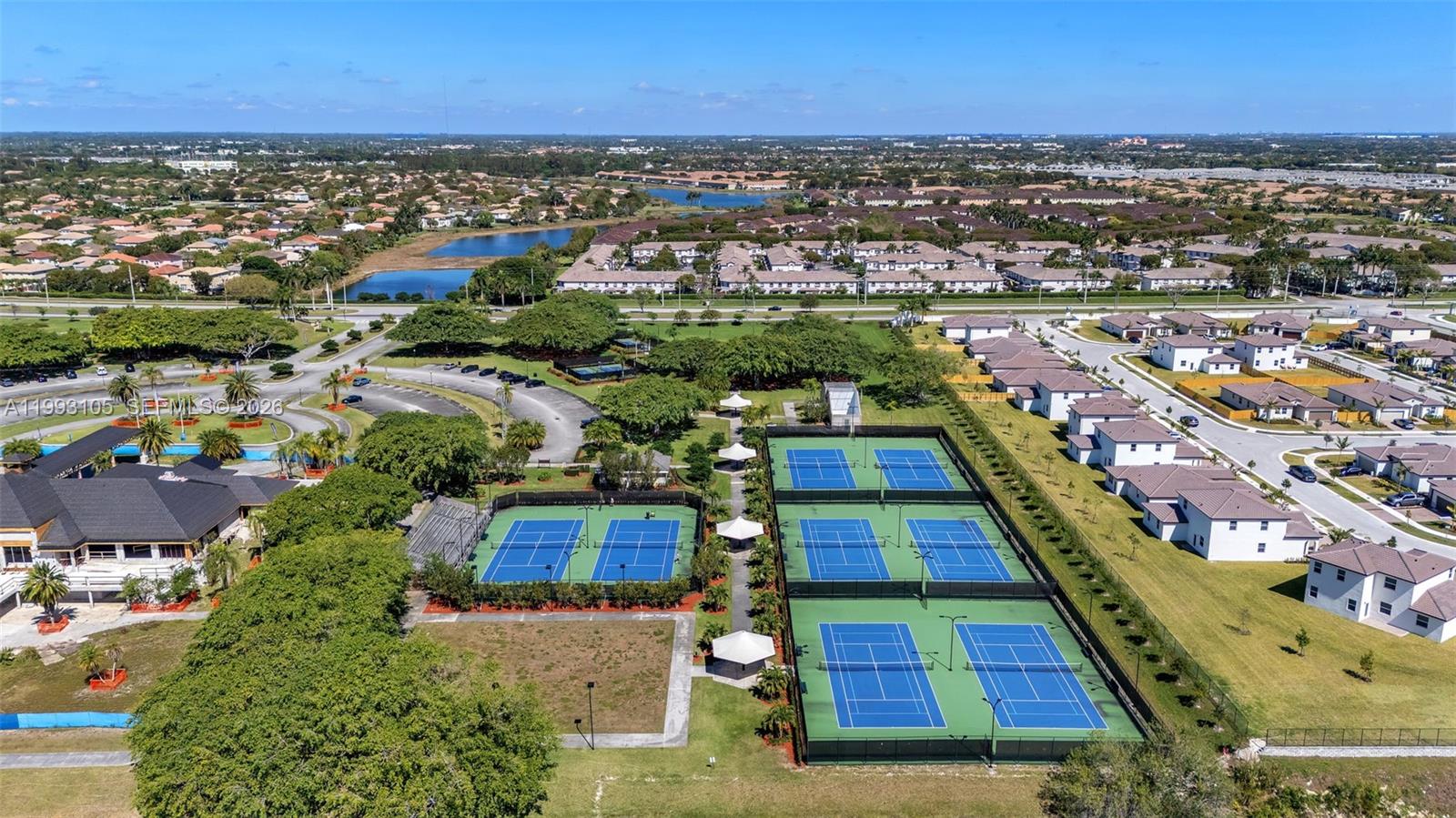 Altamira Castellon Collect - Residential Lease