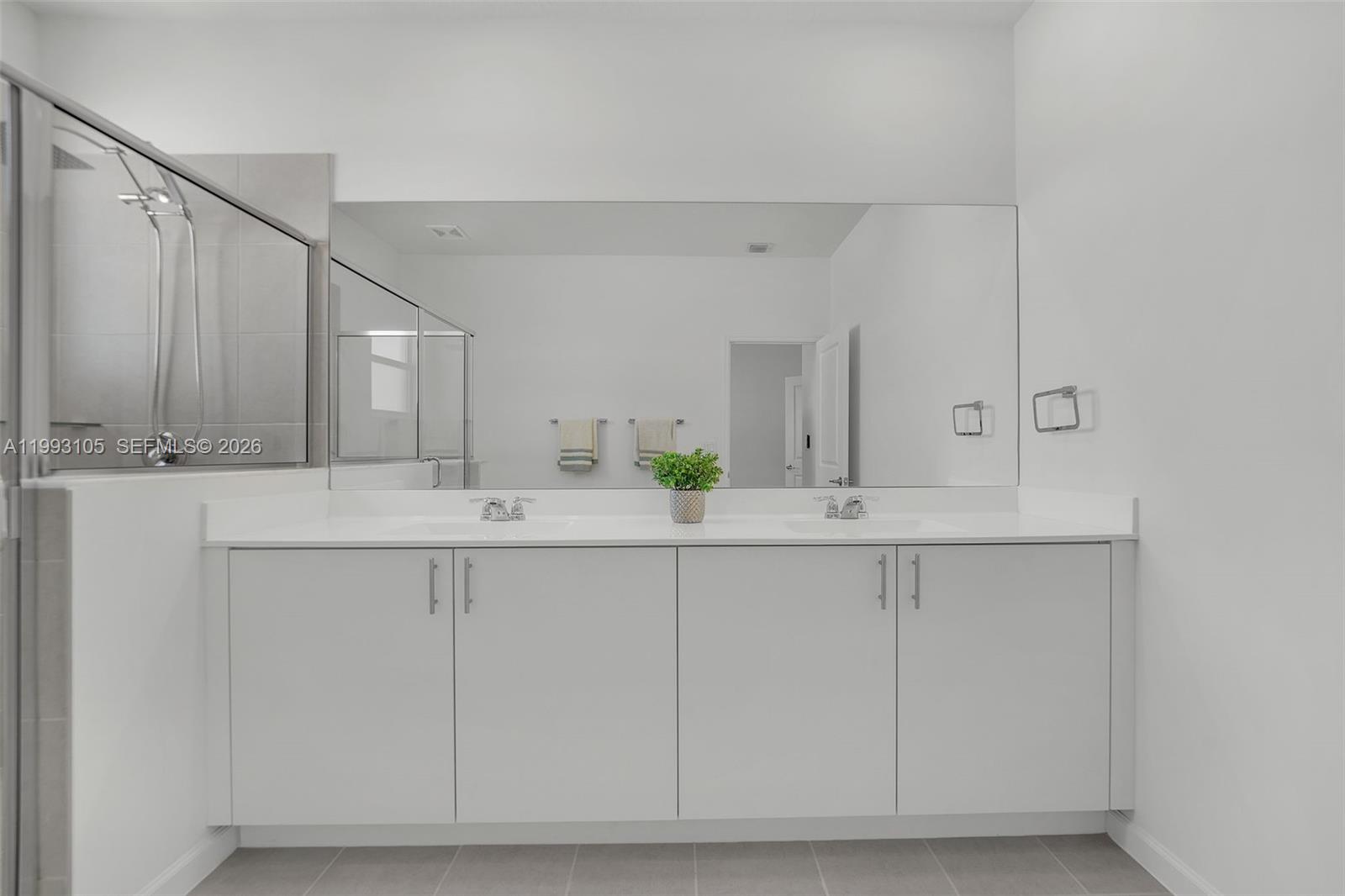 Altamira Castellon Collect - Residential Lease