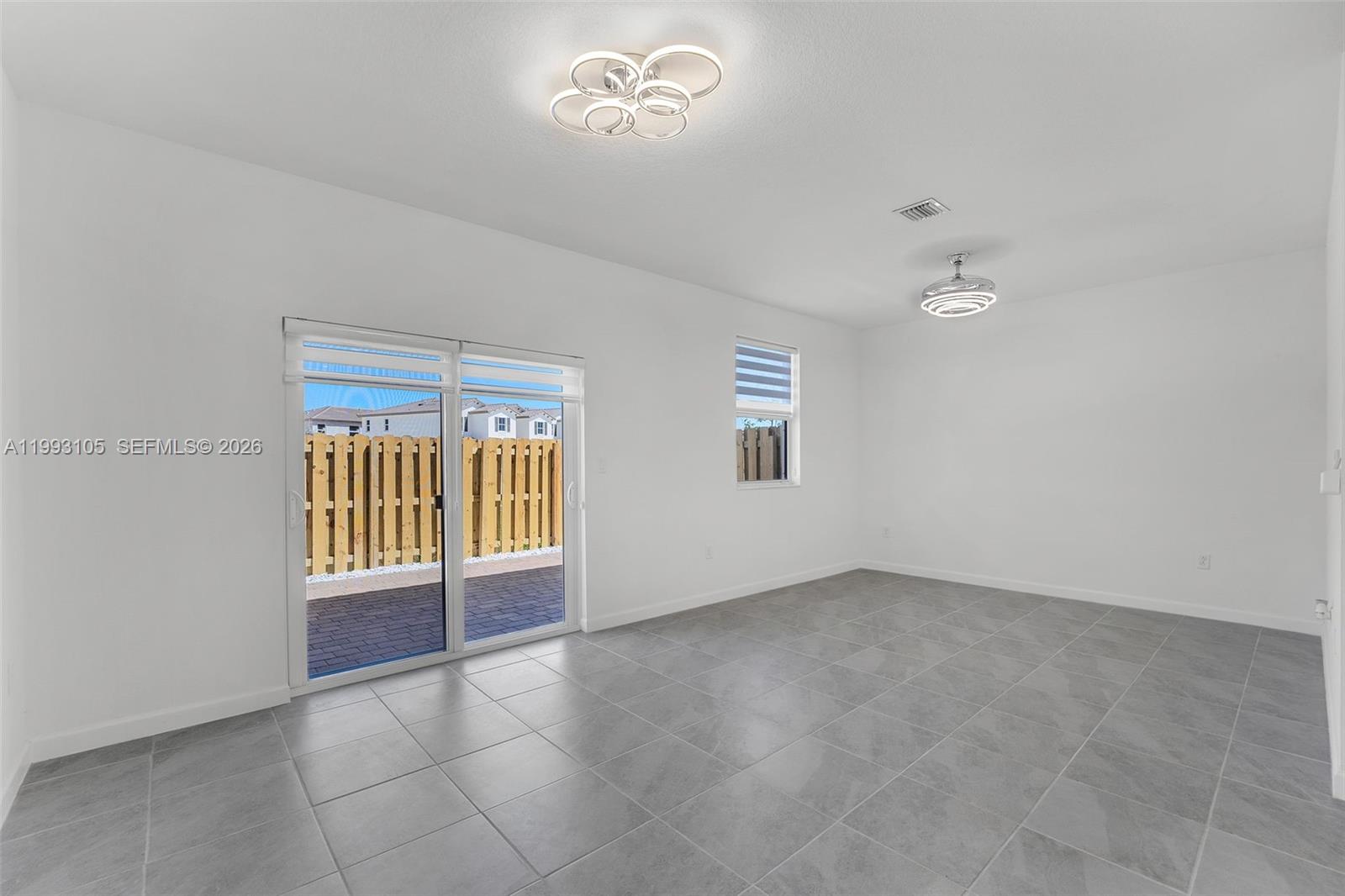 Altamira Castellon Collect - Residential Lease