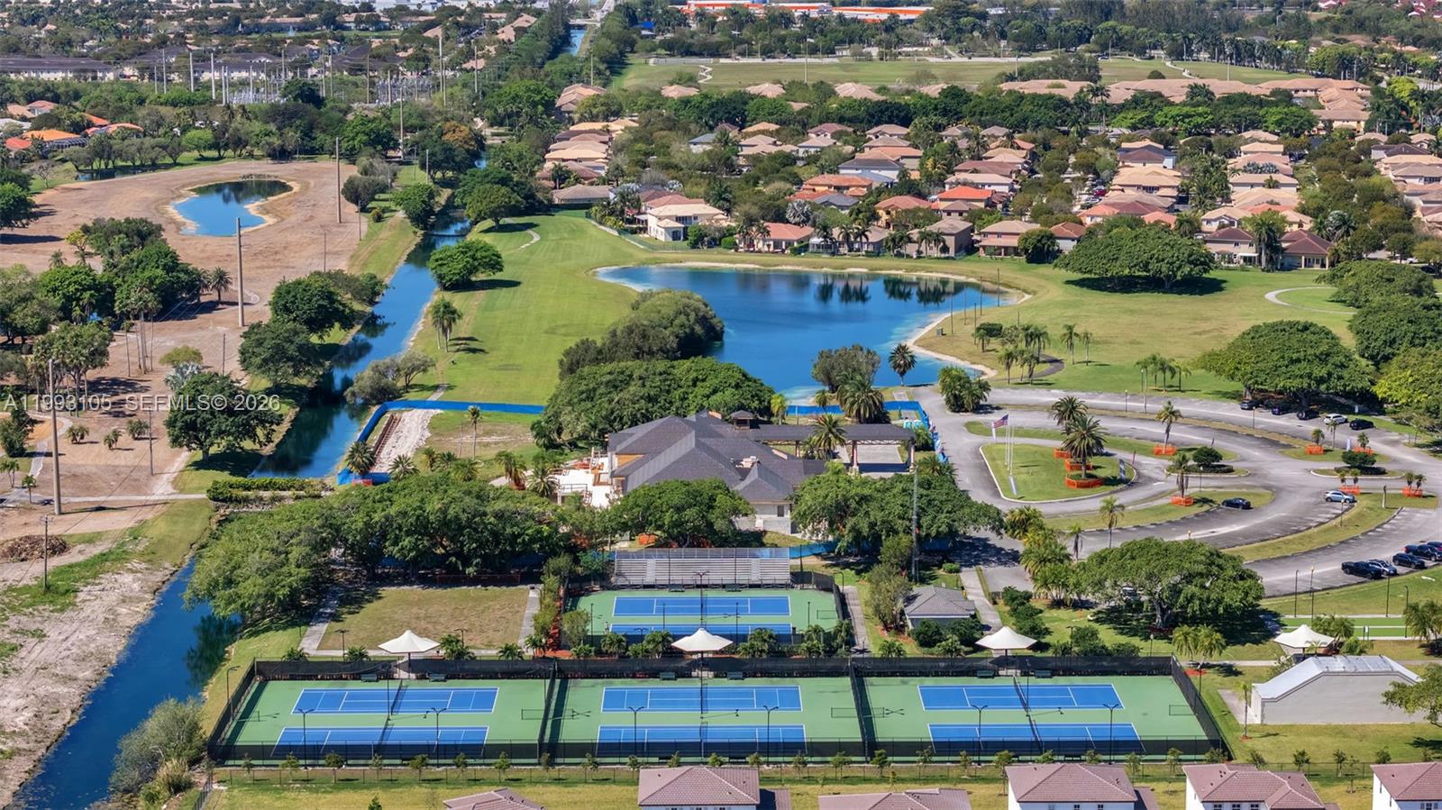 Altamira Castellon Collect - Residential Lease