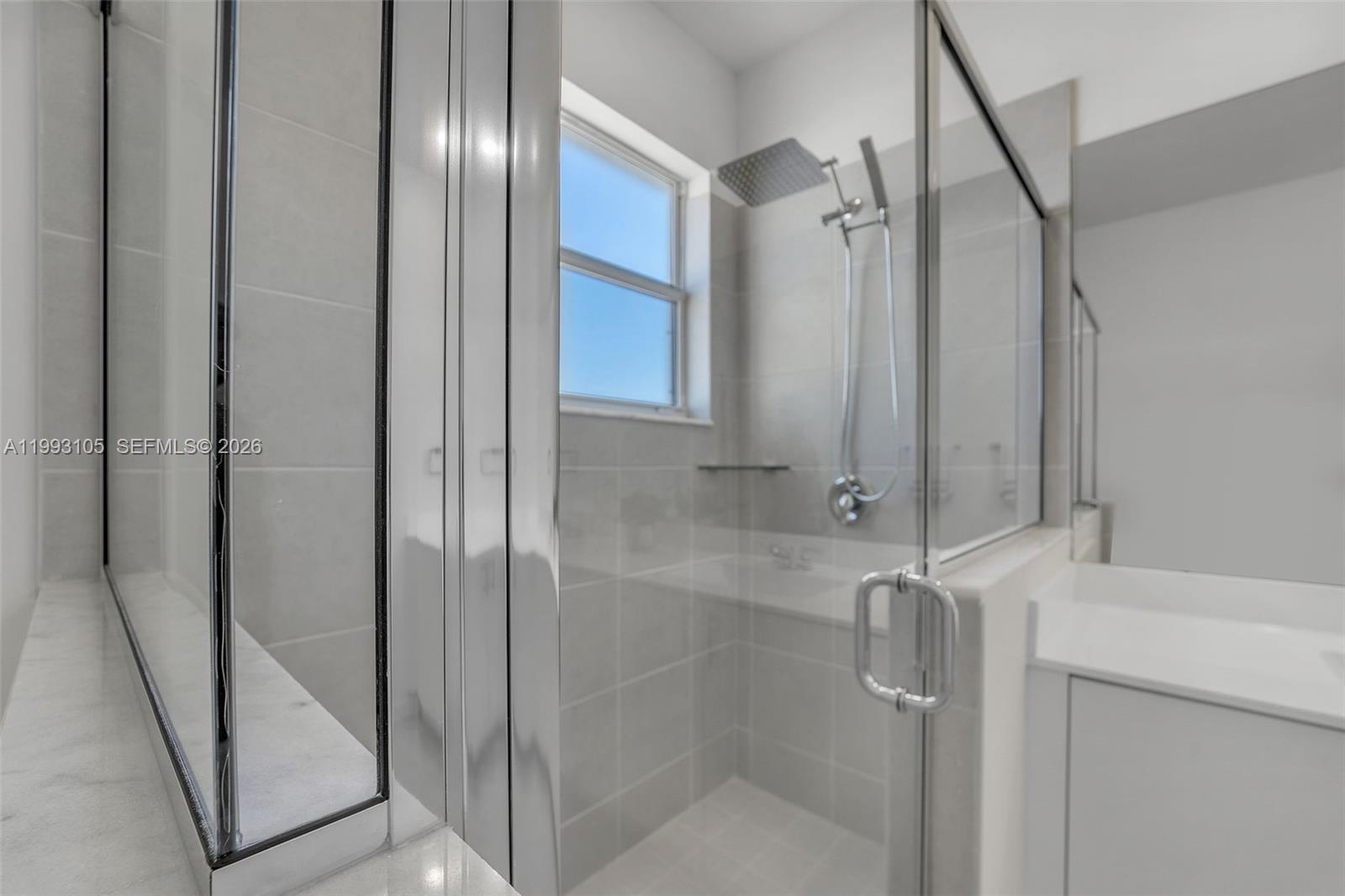 Altamira Castellon Collect - Residential Lease