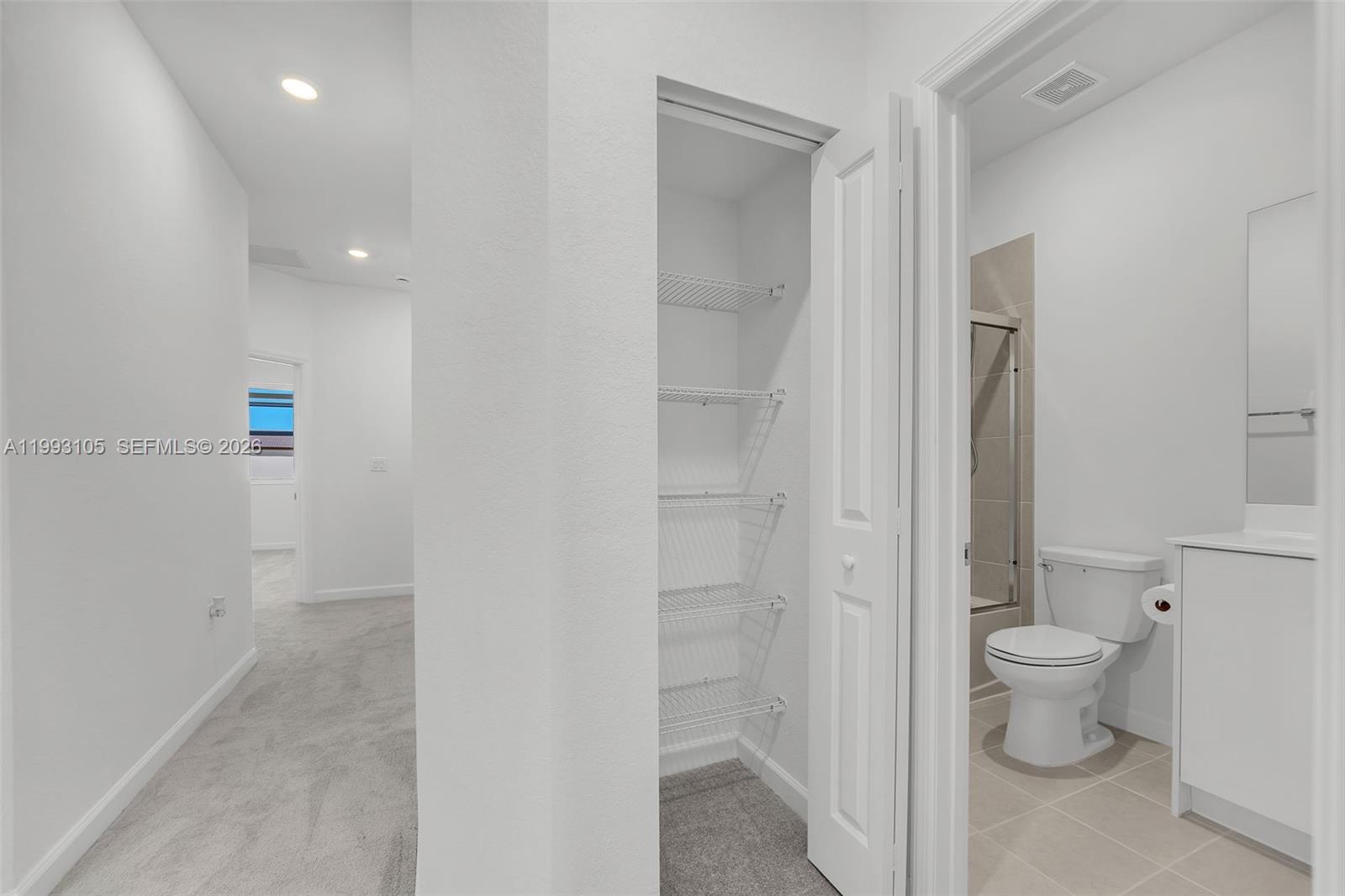 Altamira Castellon Collect - Residential Lease