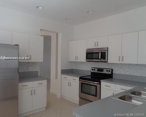 HOLIDAY SPRINGS EAST - Residential Lease