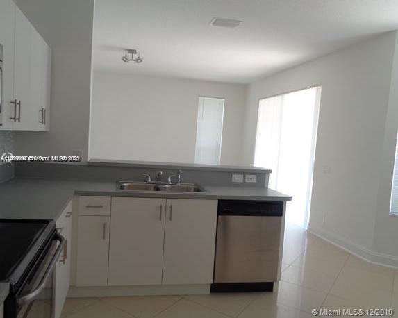 HOLIDAY SPRINGS EAST - Residential Lease