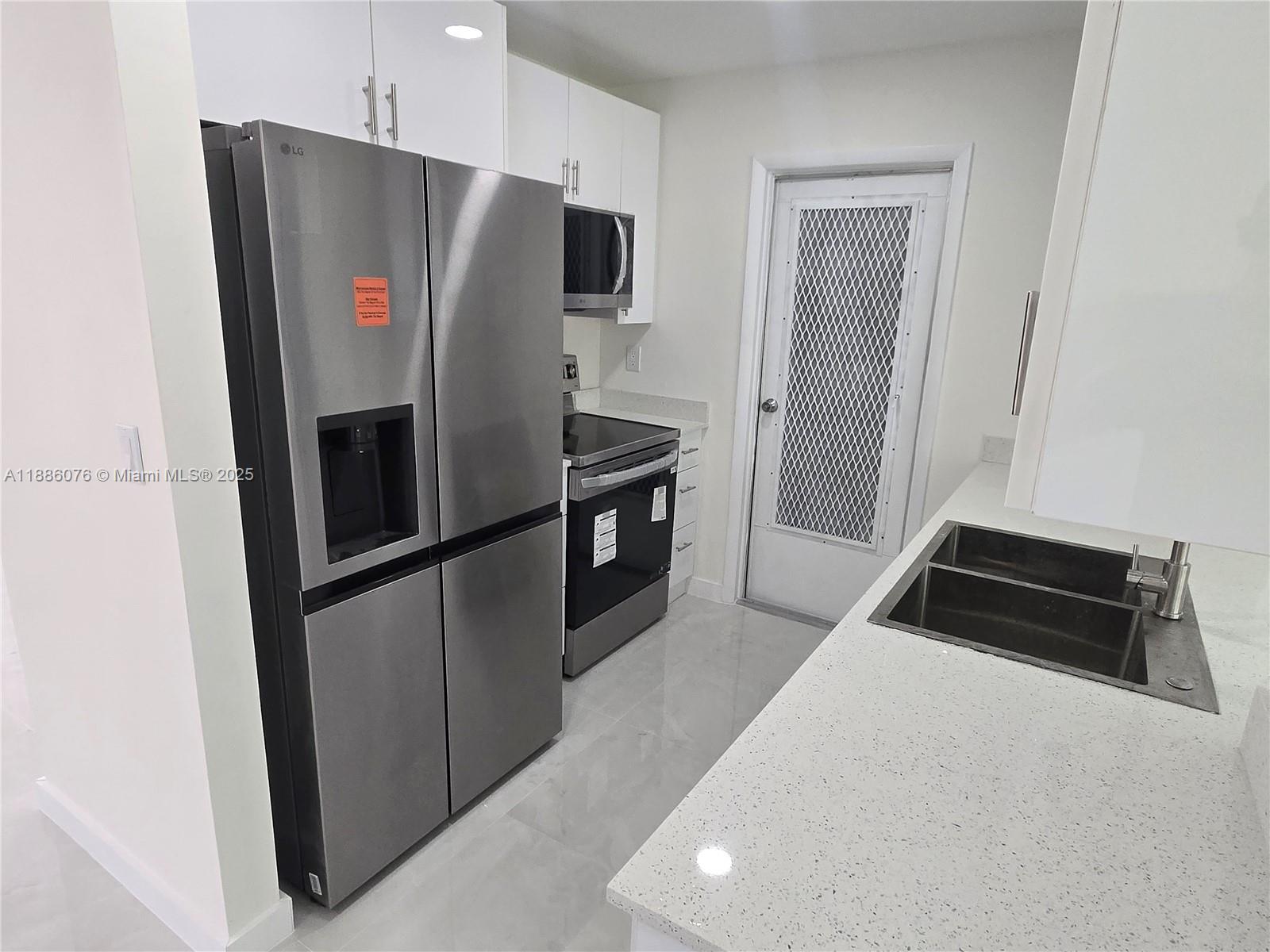 PALM BEACH LEISUREVILLE S - Residential