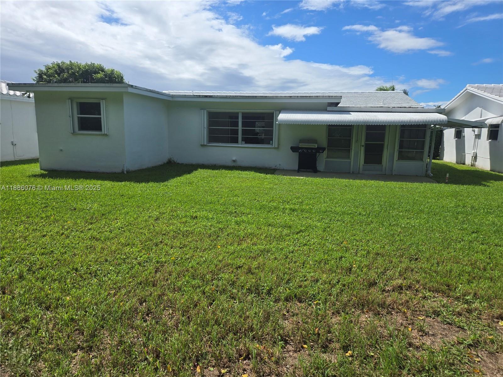 PALM BEACH LEISUREVILLE S - Residential