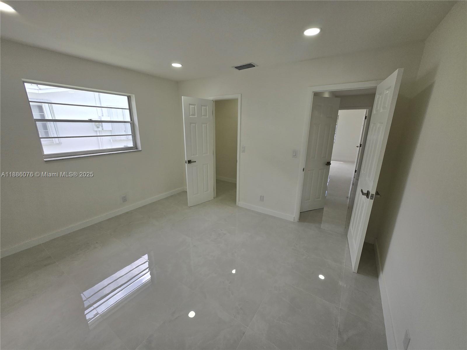 PALM BEACH LEISUREVILLE S - Residential