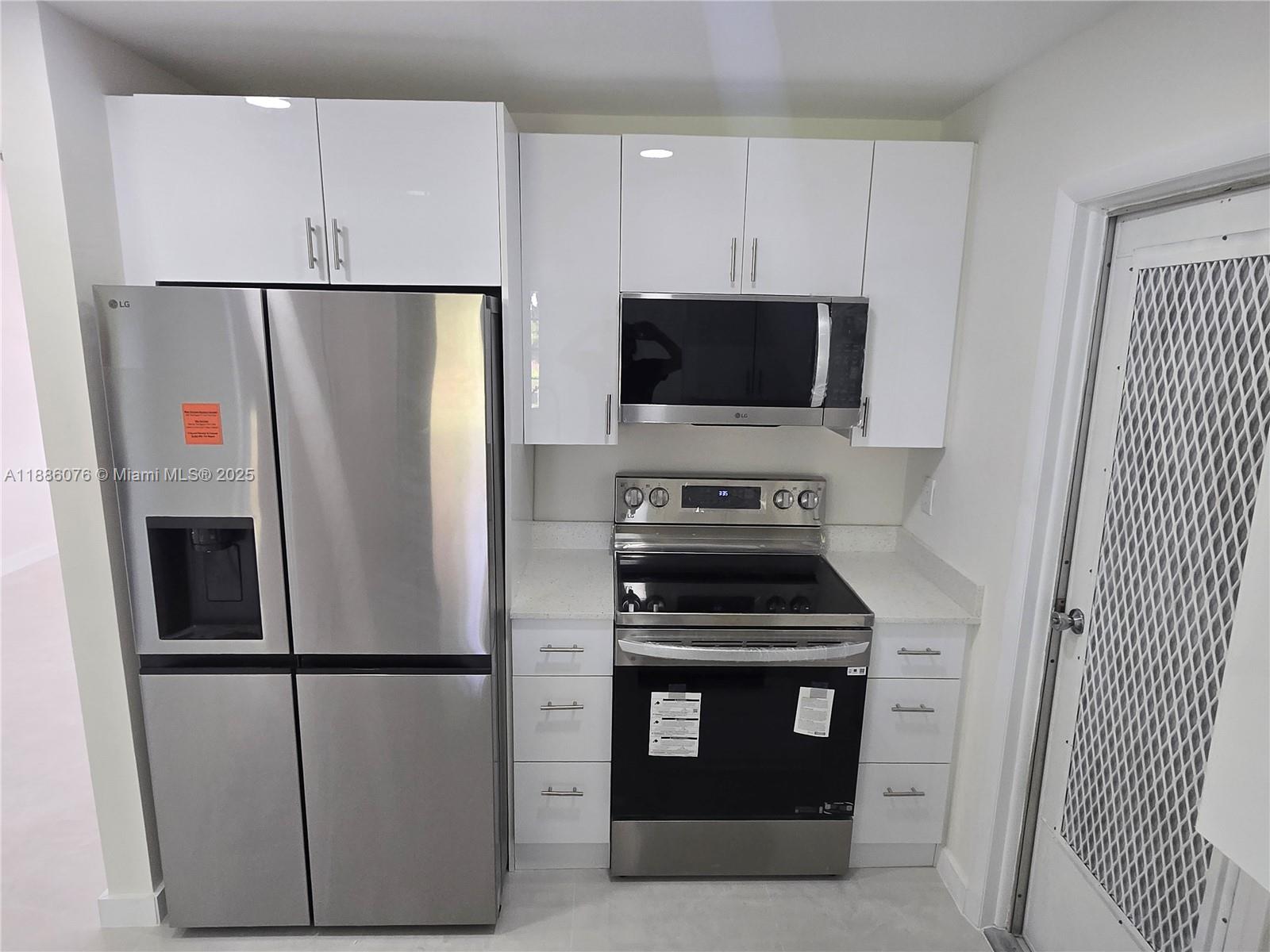 PALM BEACH LEISUREVILLE S - Residential