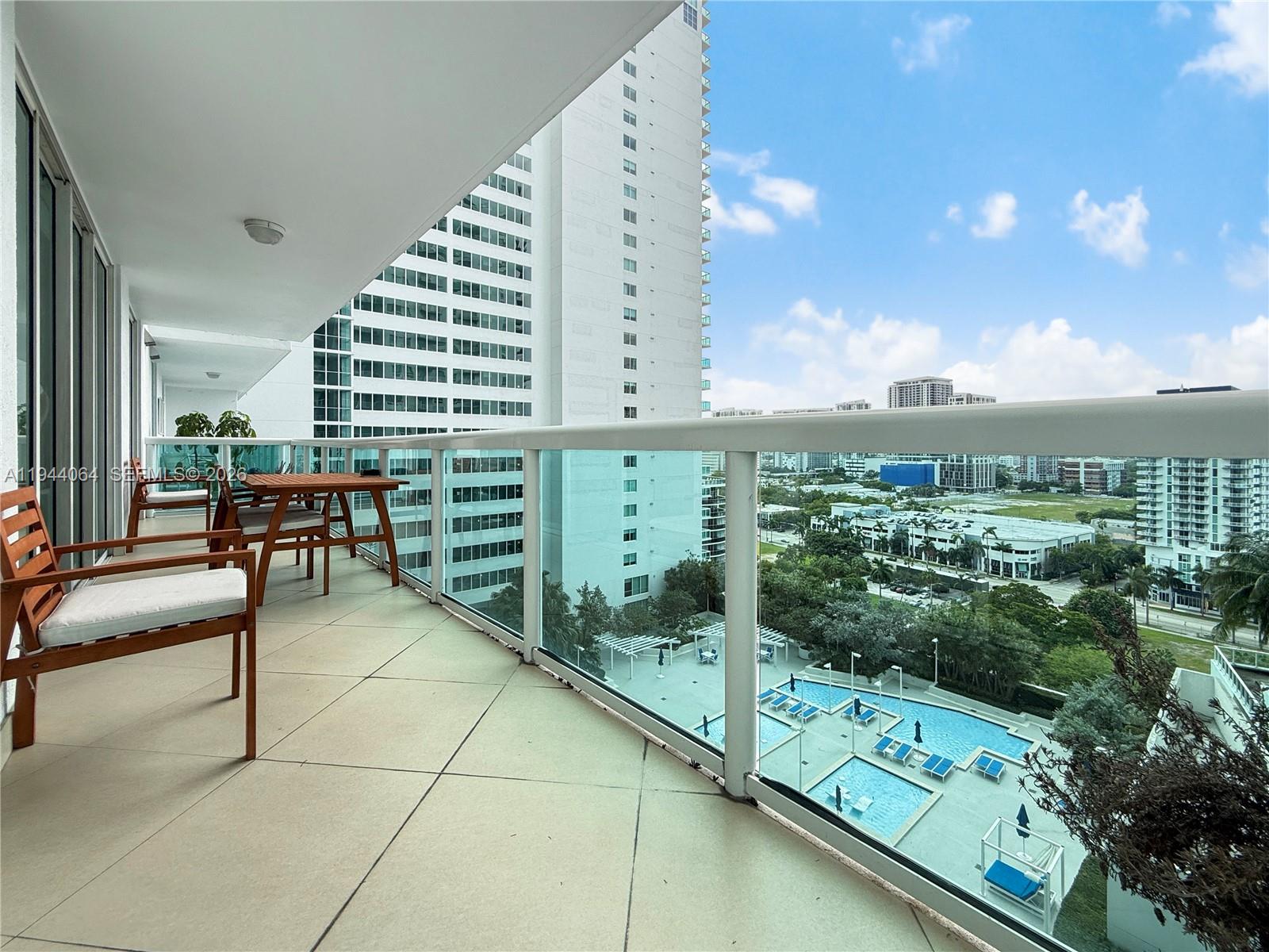 1800 N Bayshore Dr 1810