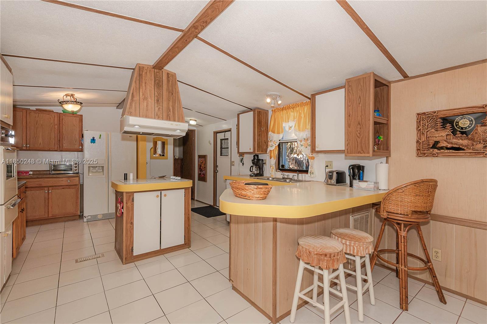 8 Highborne Ln