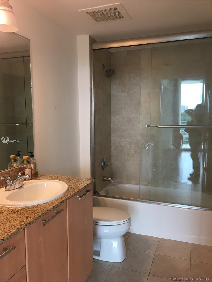 ROADS AT 21ST CONDO - Residential Lease