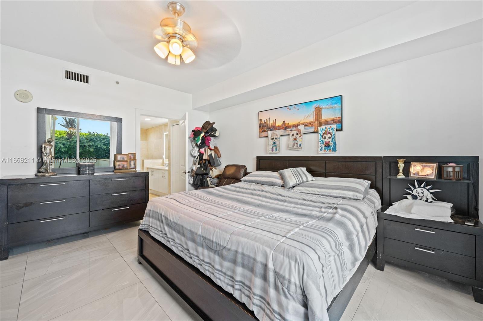 360 CONDO A - Residential