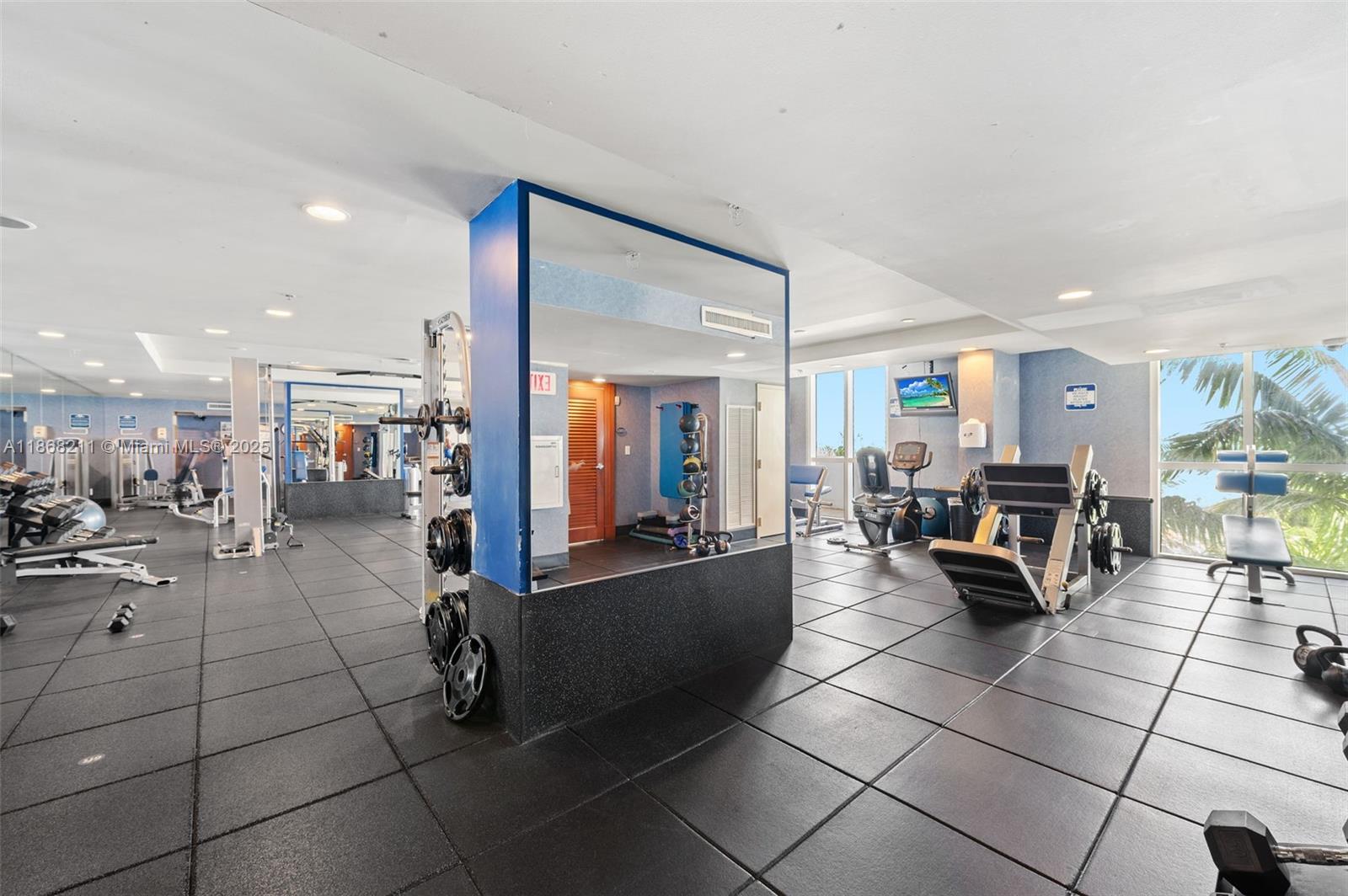 360 CONDO A - Residential