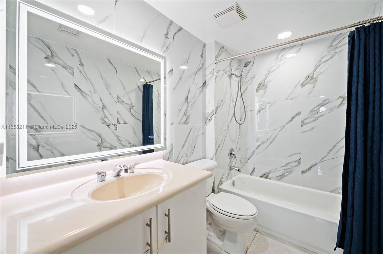 360 CONDO A - Residential