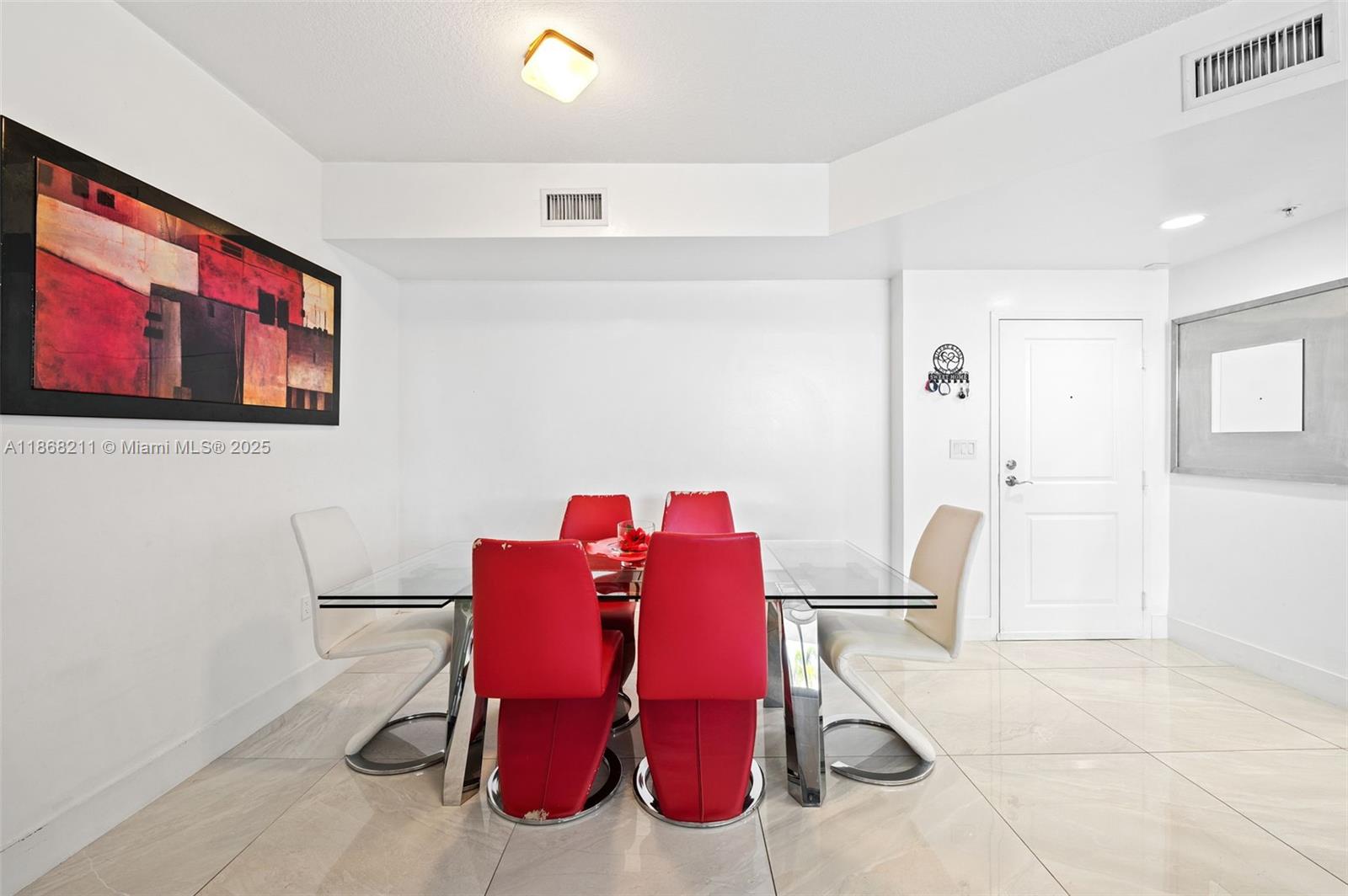 360 CONDO A - Residential