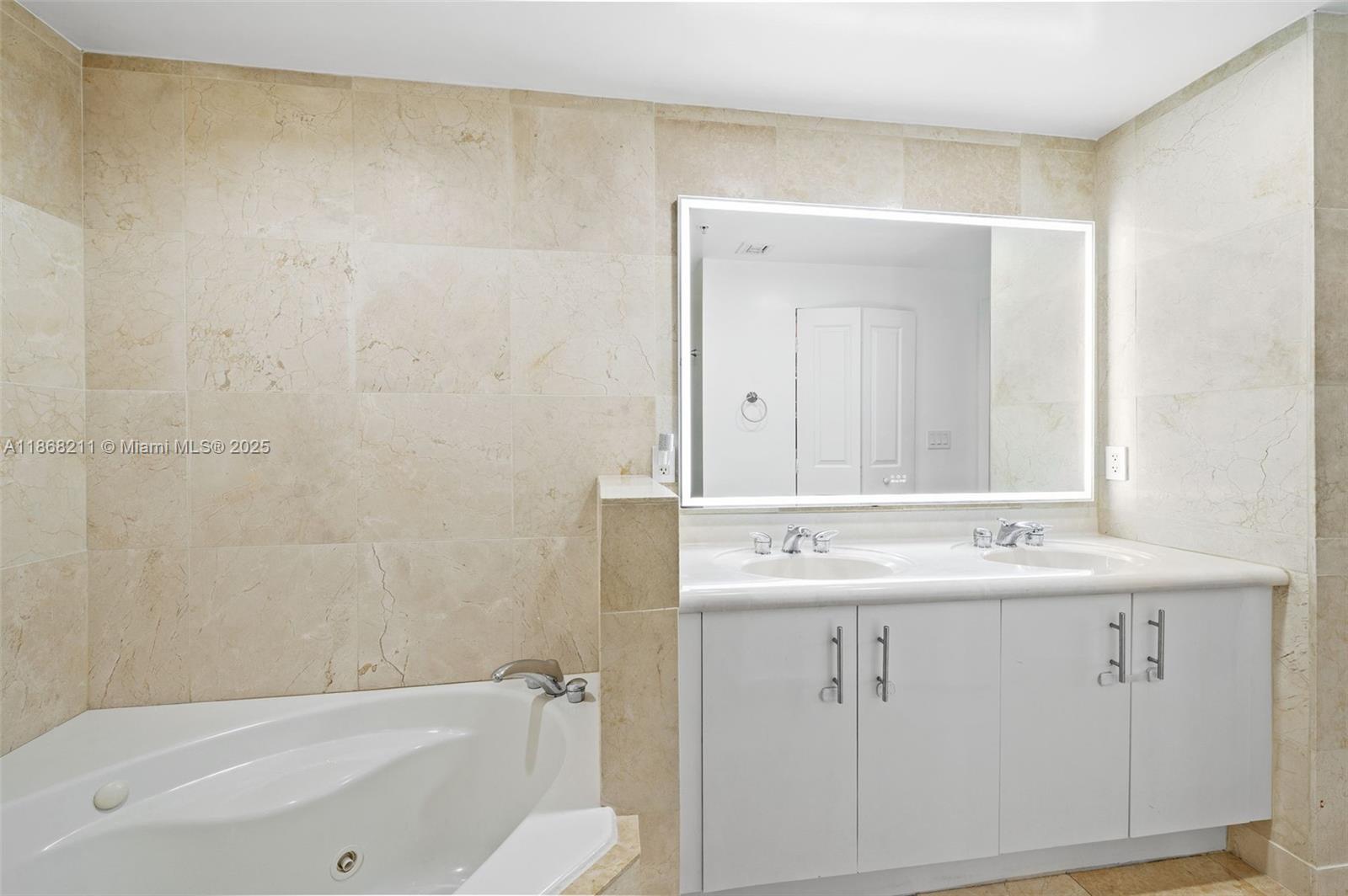 360 CONDO A - Residential