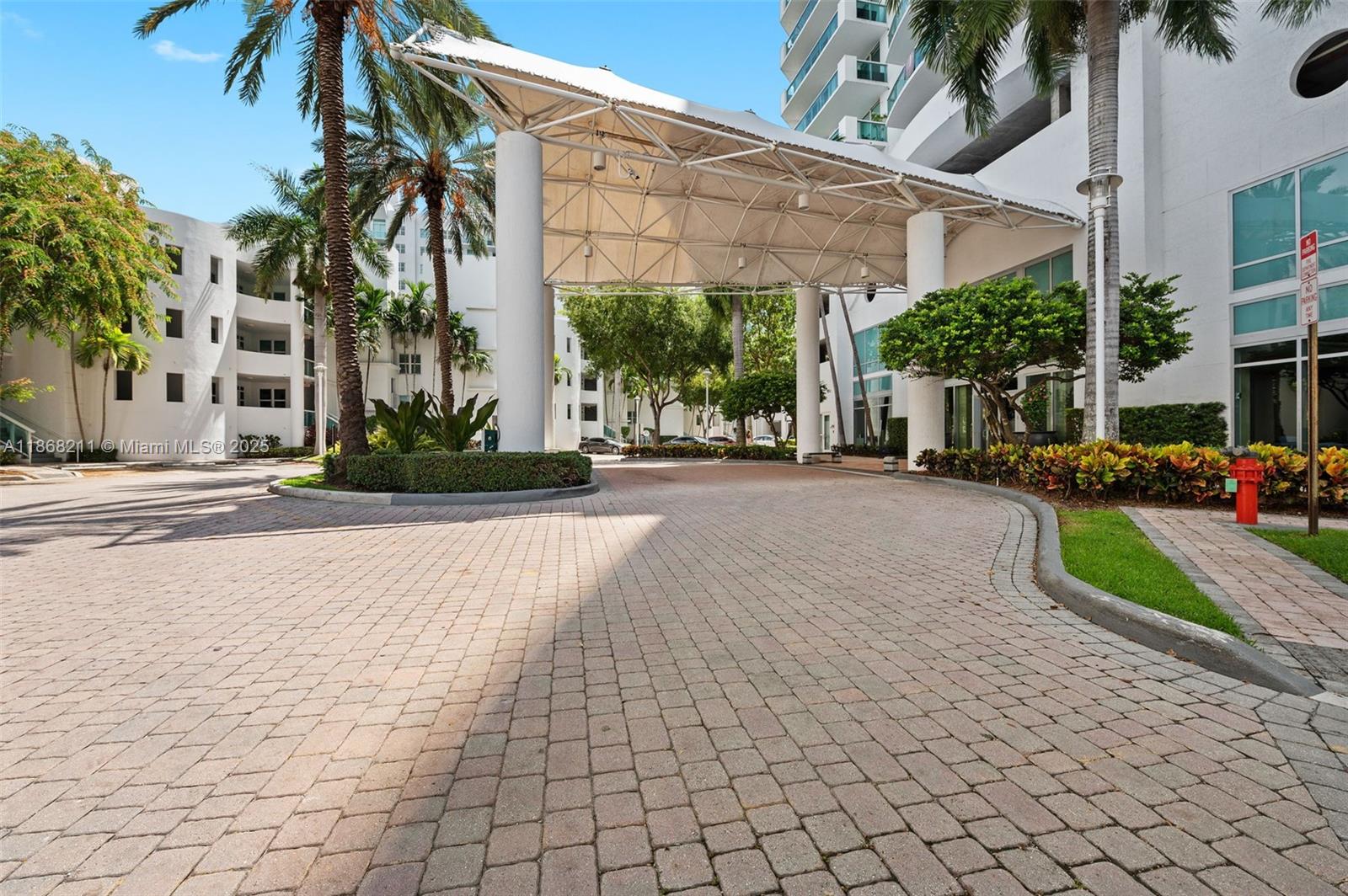 360 CONDO A - Residential