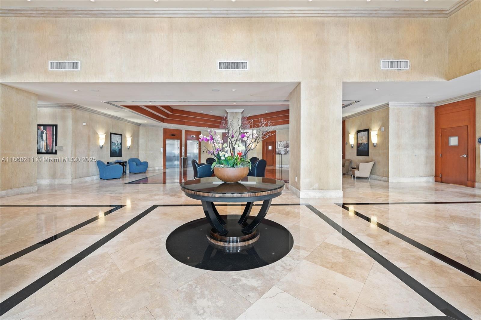 360 CONDO A - Residential