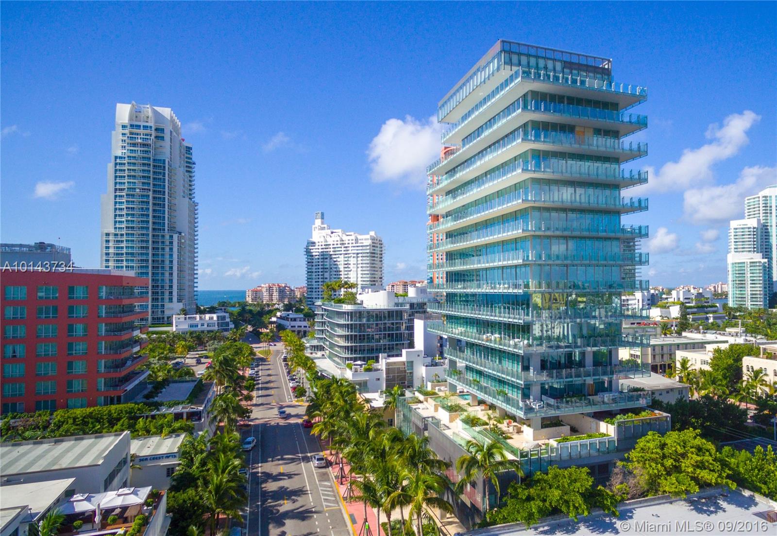 With only 10 full floor residences, GLASS at 120 OCEAN DR is true exclusive luxury living. Designed by Rene Gonzalez, GLASS offers 360 degree views from each residence. This spacious 2 BD/2.5 BA masterpiece has a total of 3,946 sq ft of space of indoor/outdoor living. Residence features include an all Calcutta marble kitchen with Gaggenau and Sub-Zero appliances, oak wood floors with floating walls and master bedroom made of floor to ceiling Arrabescato marble. Full beach and concierge services included.