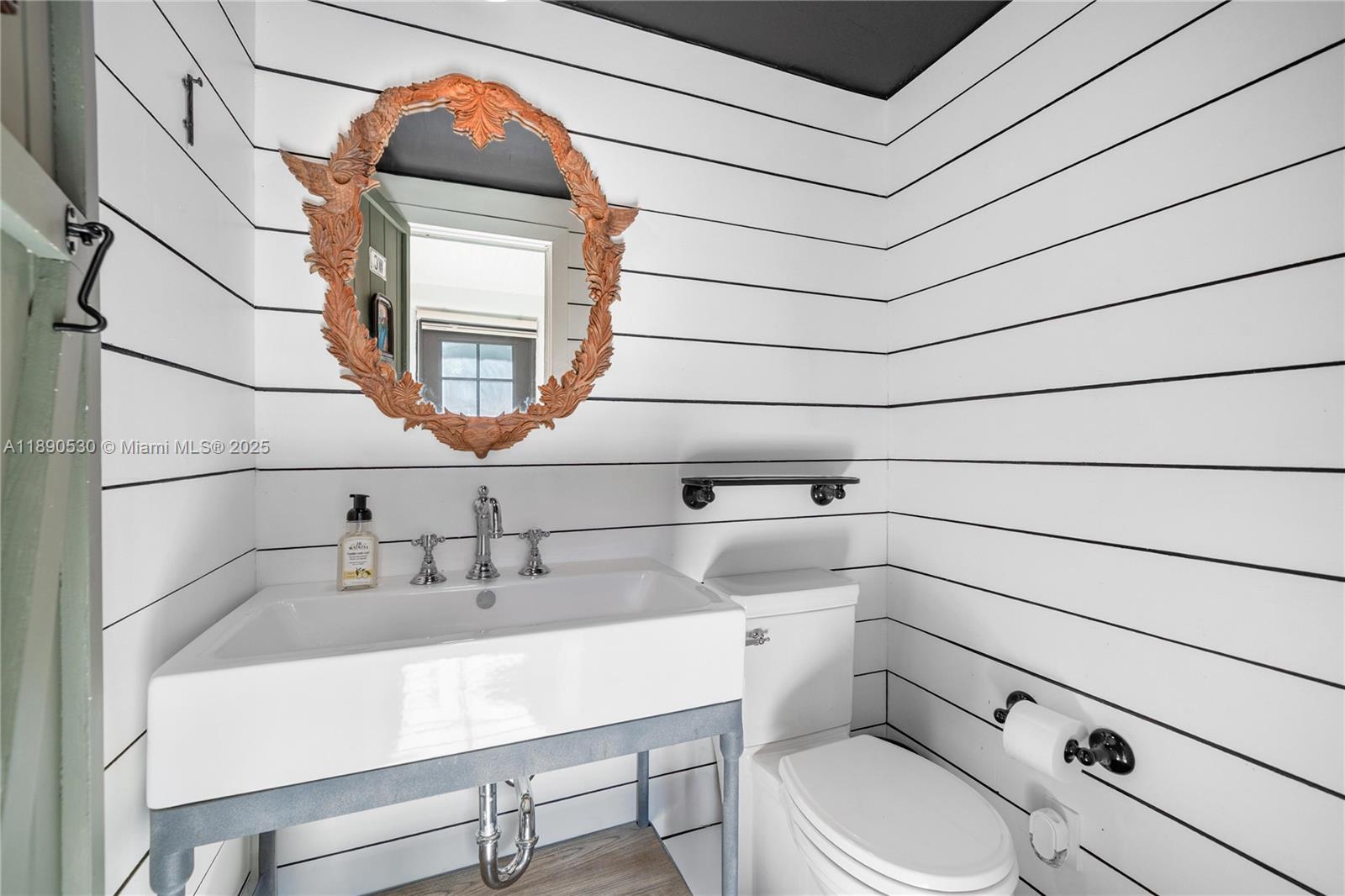 BAY HOMES SUB DB 338-23 - Residential