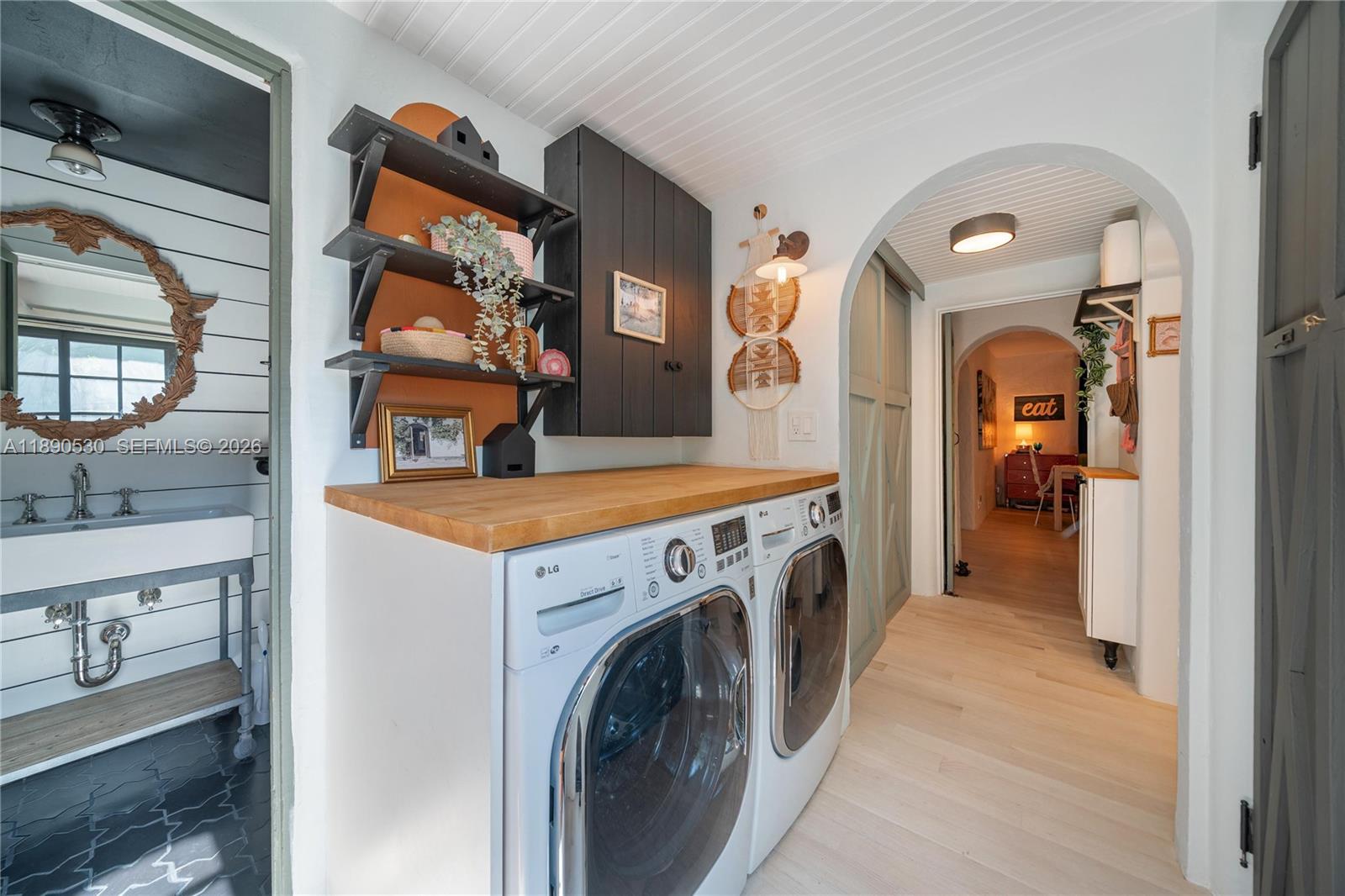 BAY HOMES SUB DB 338-23 - Residential