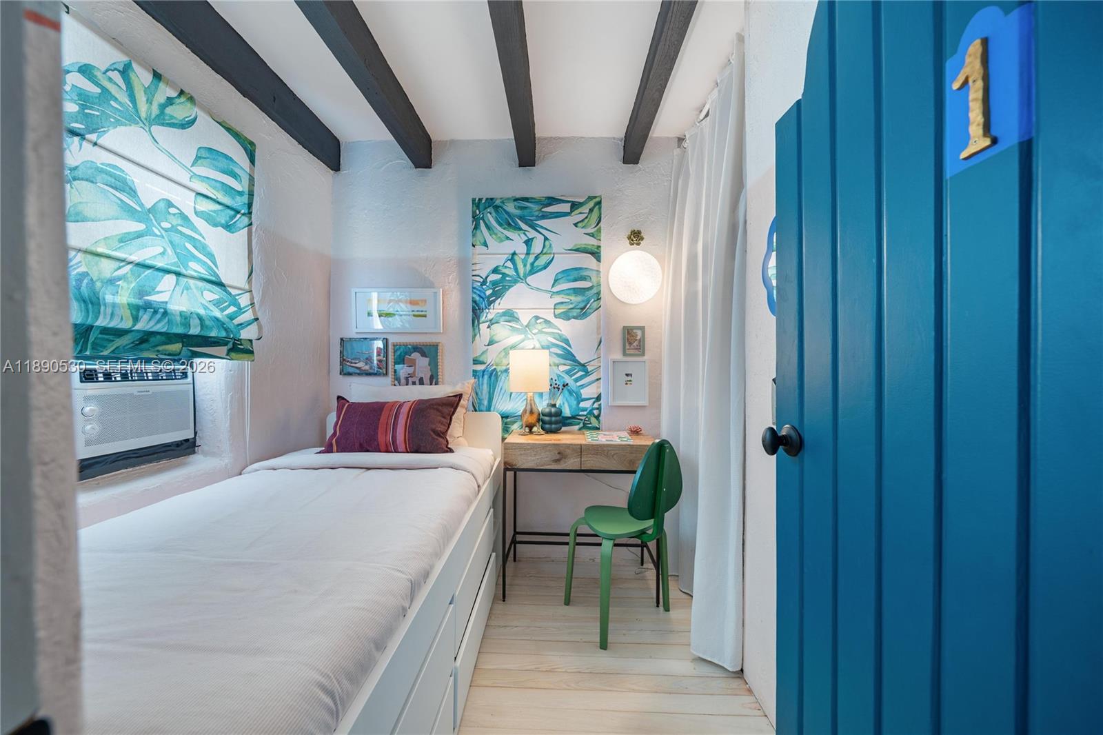 BAY HOMES SUB DB 338-23 - Residential