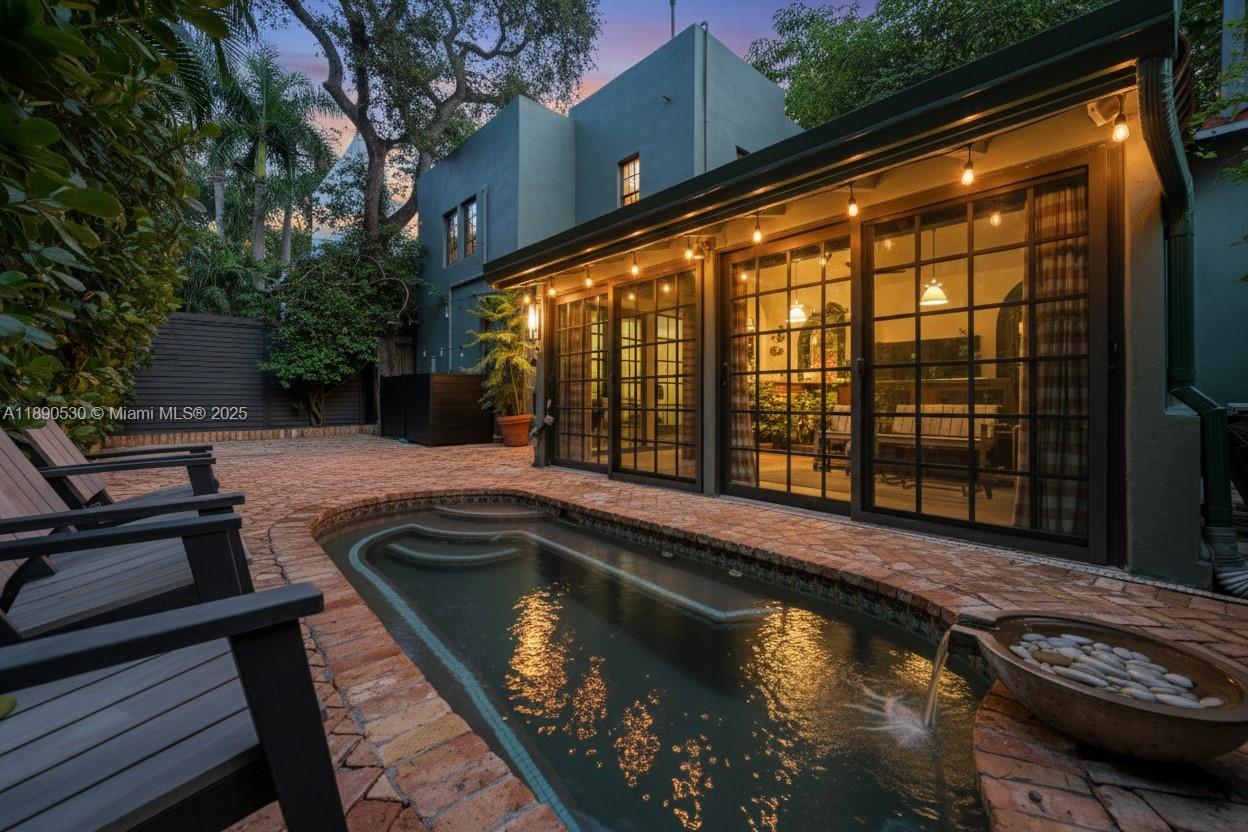 BAY HOMES SUB DB 338-23 - Residential