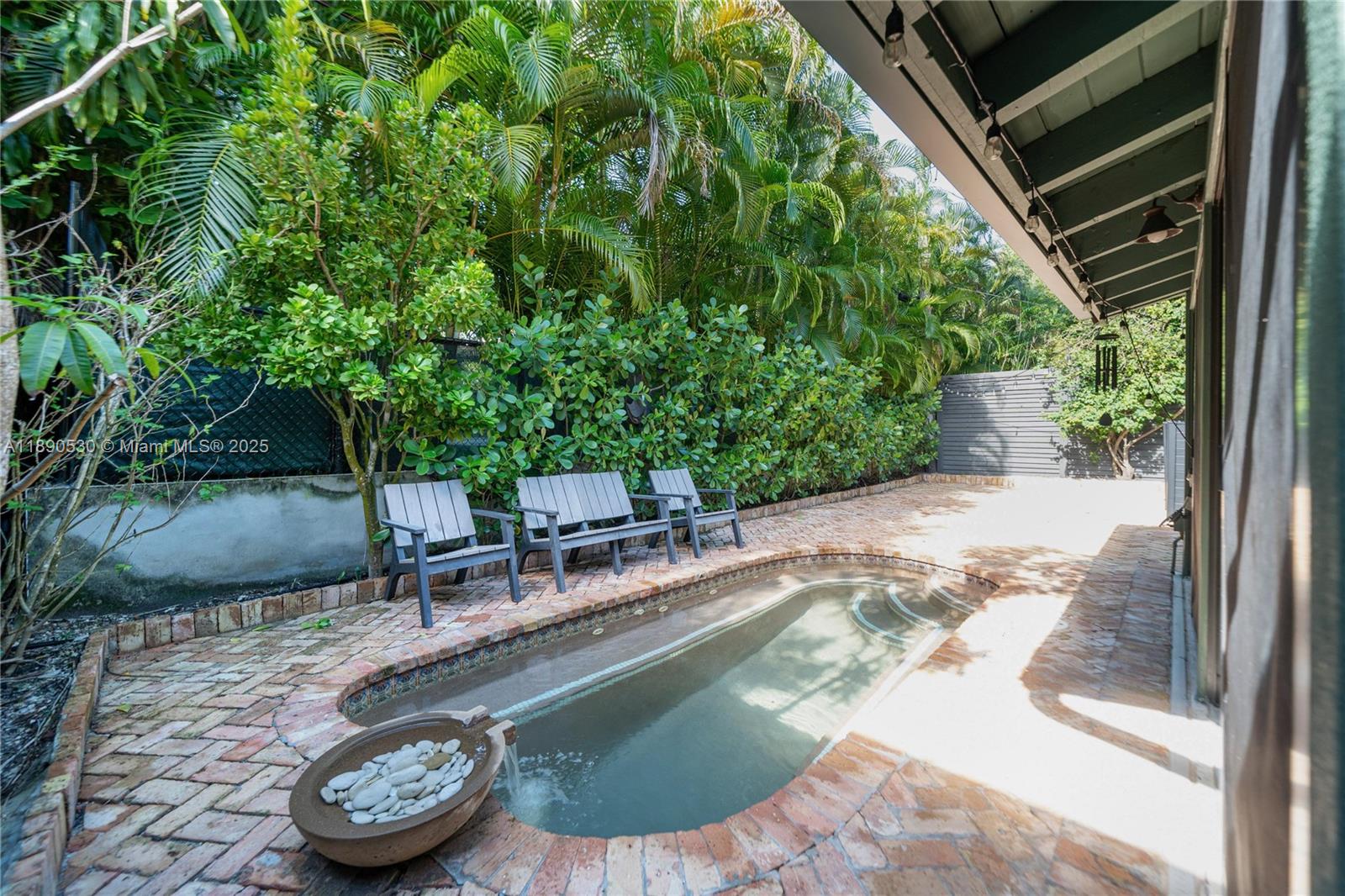 BAY HOMES SUB DB 338-23 - Residential