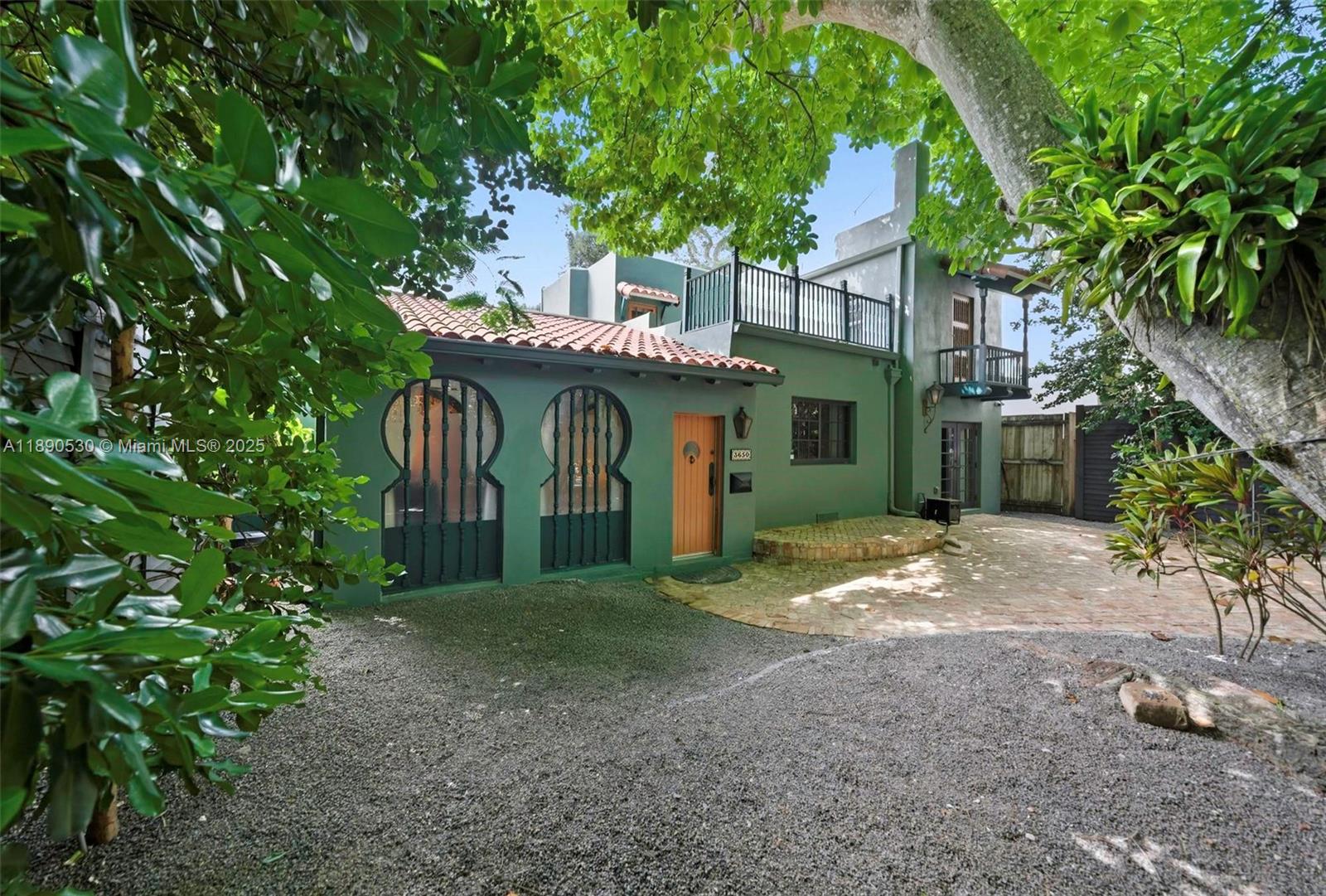 BAY HOMES SUB DB 338-23 - Residential