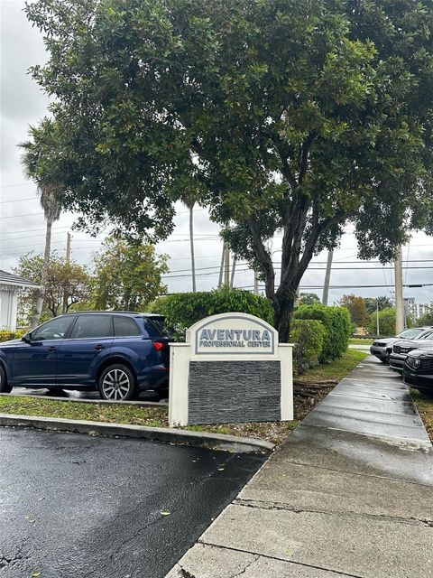 20770 W Dixie Hwy De Hwy Miami FL 33180