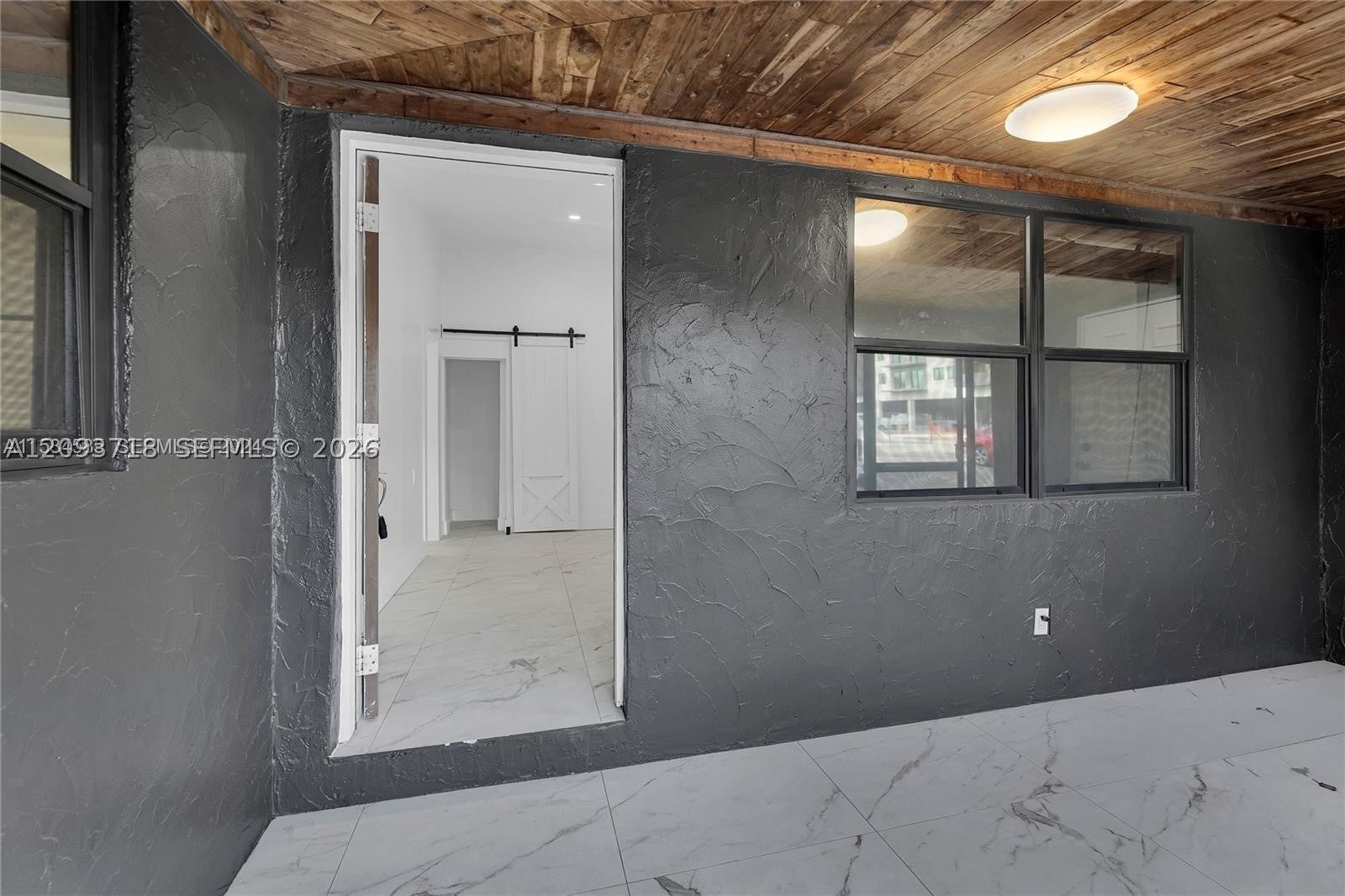 4837 SW 28th Ave
