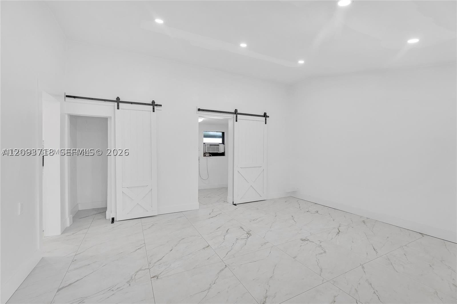 4837 SW 28th Ave
